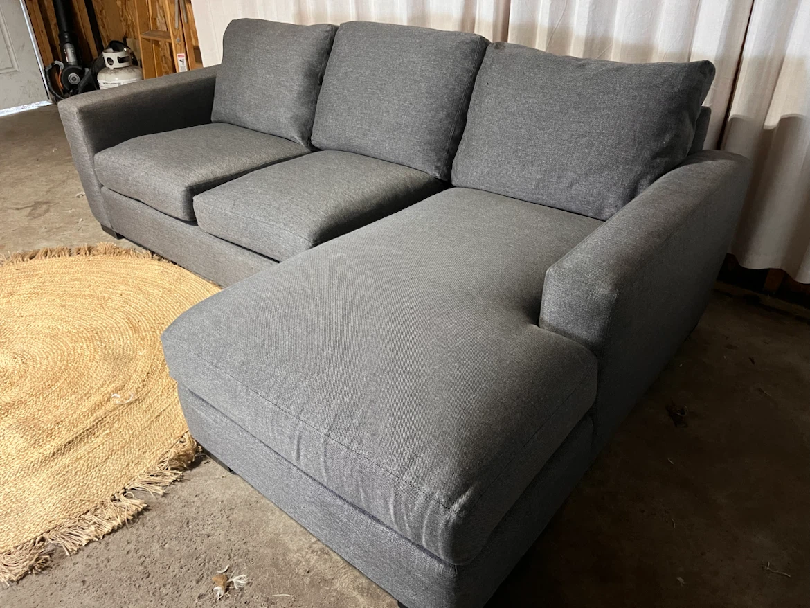 🚚FREE DELIVERY - Room & Board Gray Sectional - photo 5