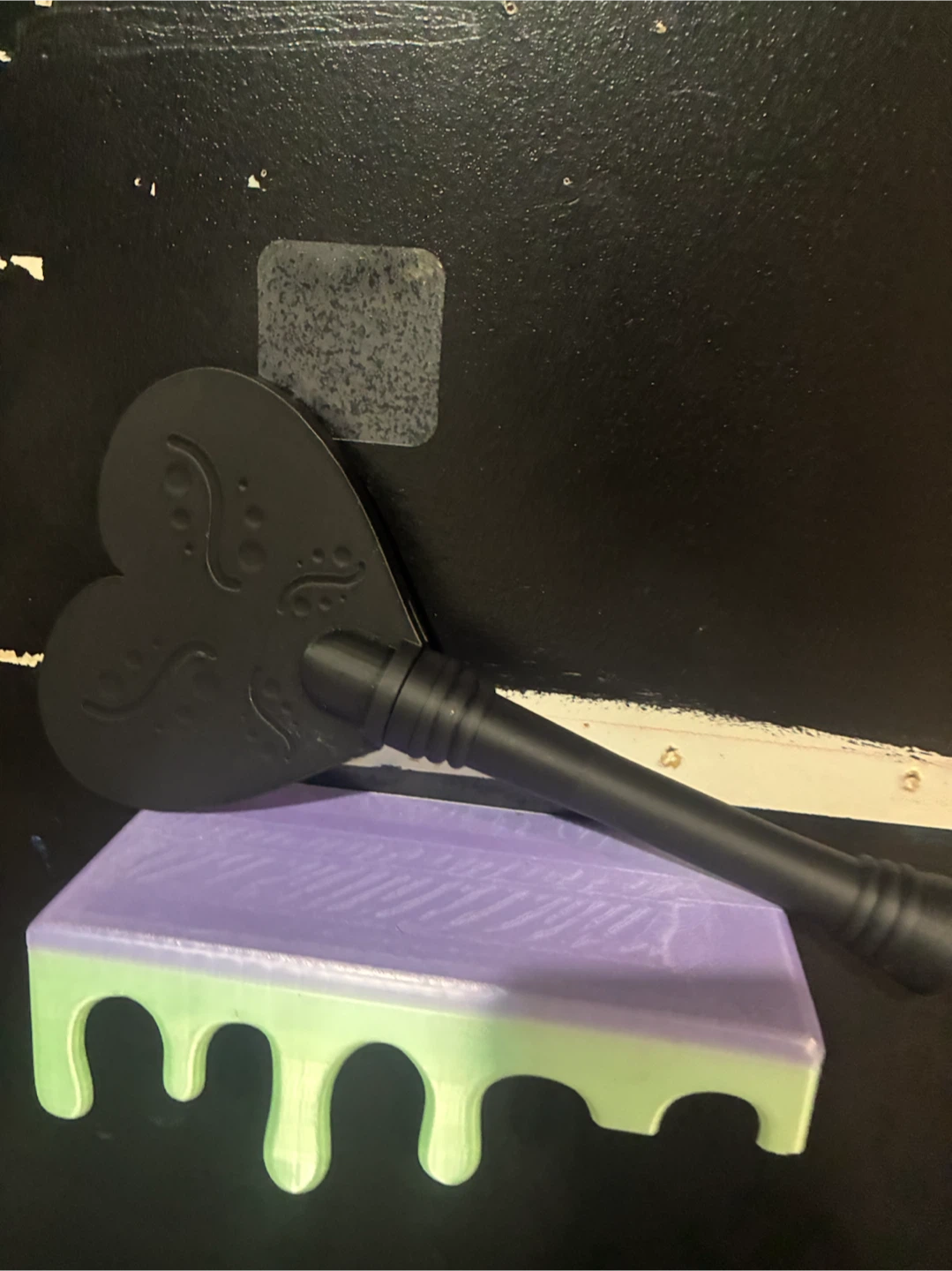 Black Heart Shaped Hand wand - photo 3