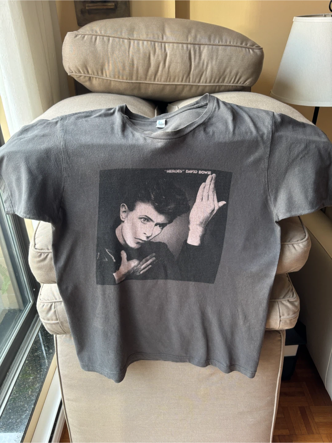 David Bowie "Heroes" T-Shirt olive green size L