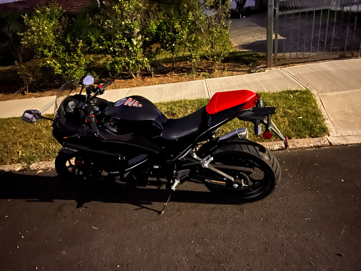 2023 FENGYUAN fighter Black Sport Motorcycle