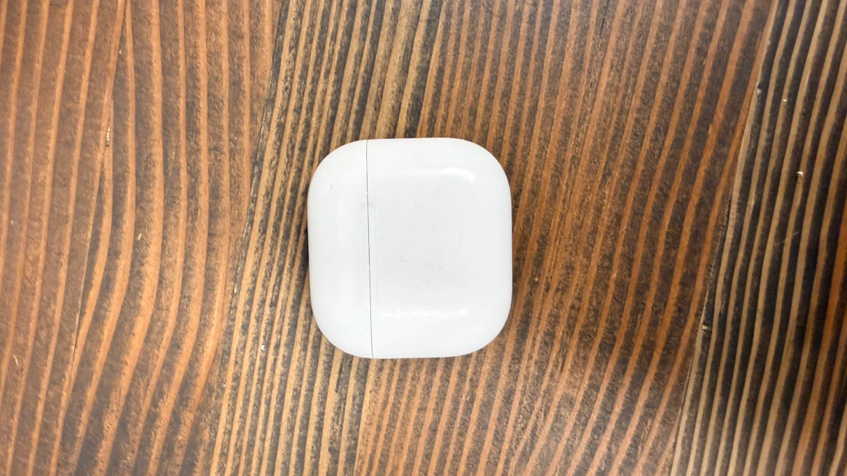 Apple AirPods 4rd Generation - photo 3