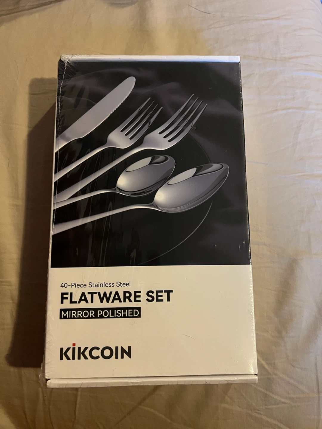 Kikcoin 40-Piece Stainless Steel Flatware Set