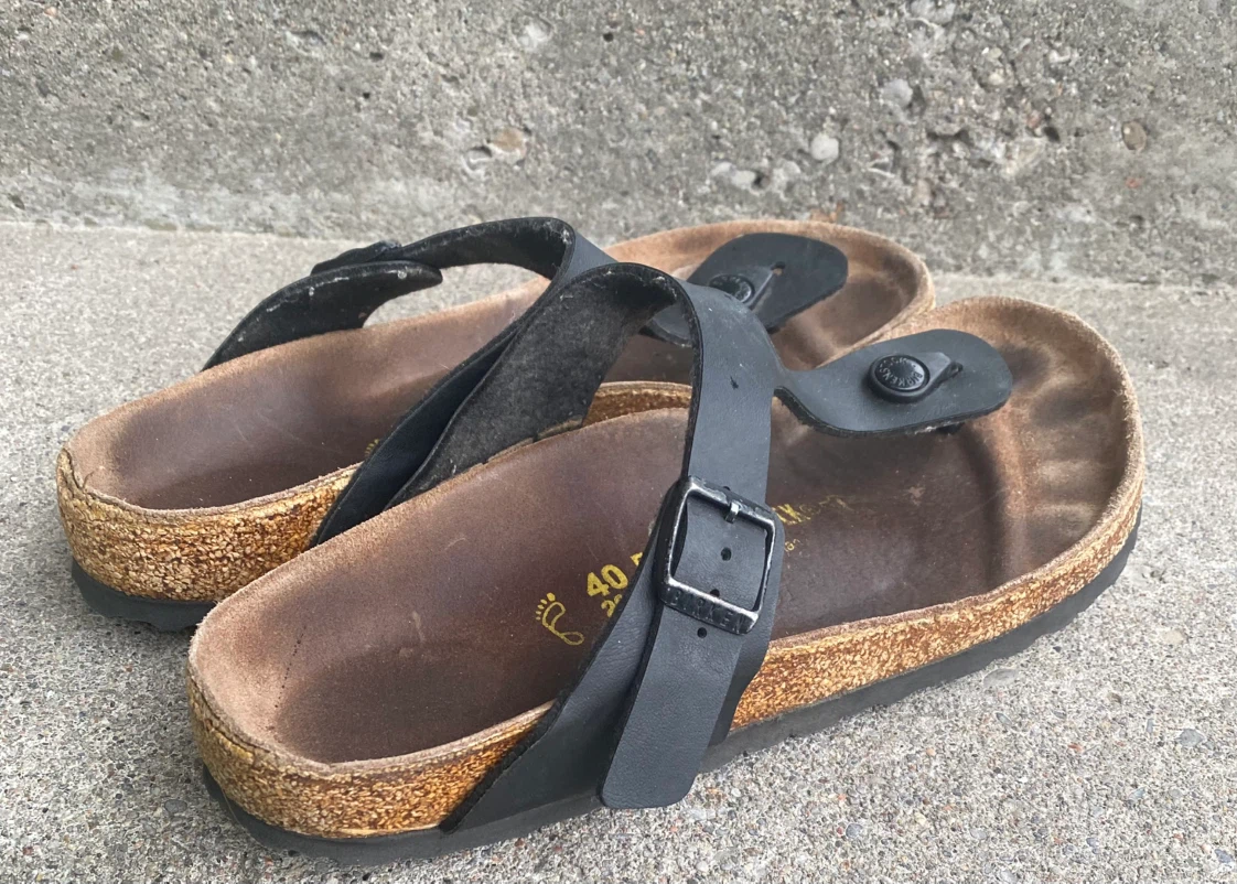 Birkenstock Gizeh Brown  Sandals EU40 US7-7.5 Men/ 8.5-9 Women