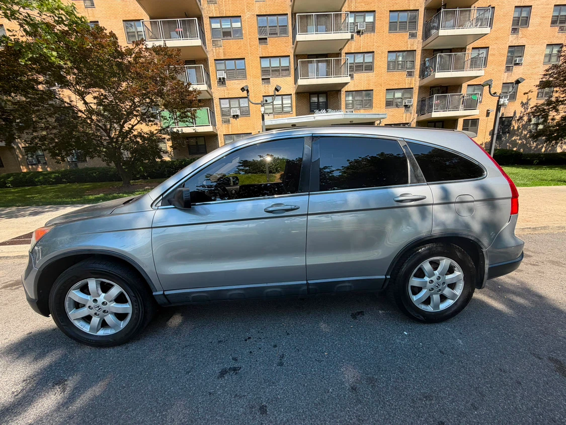 Silver Honda CR-V - photo 2