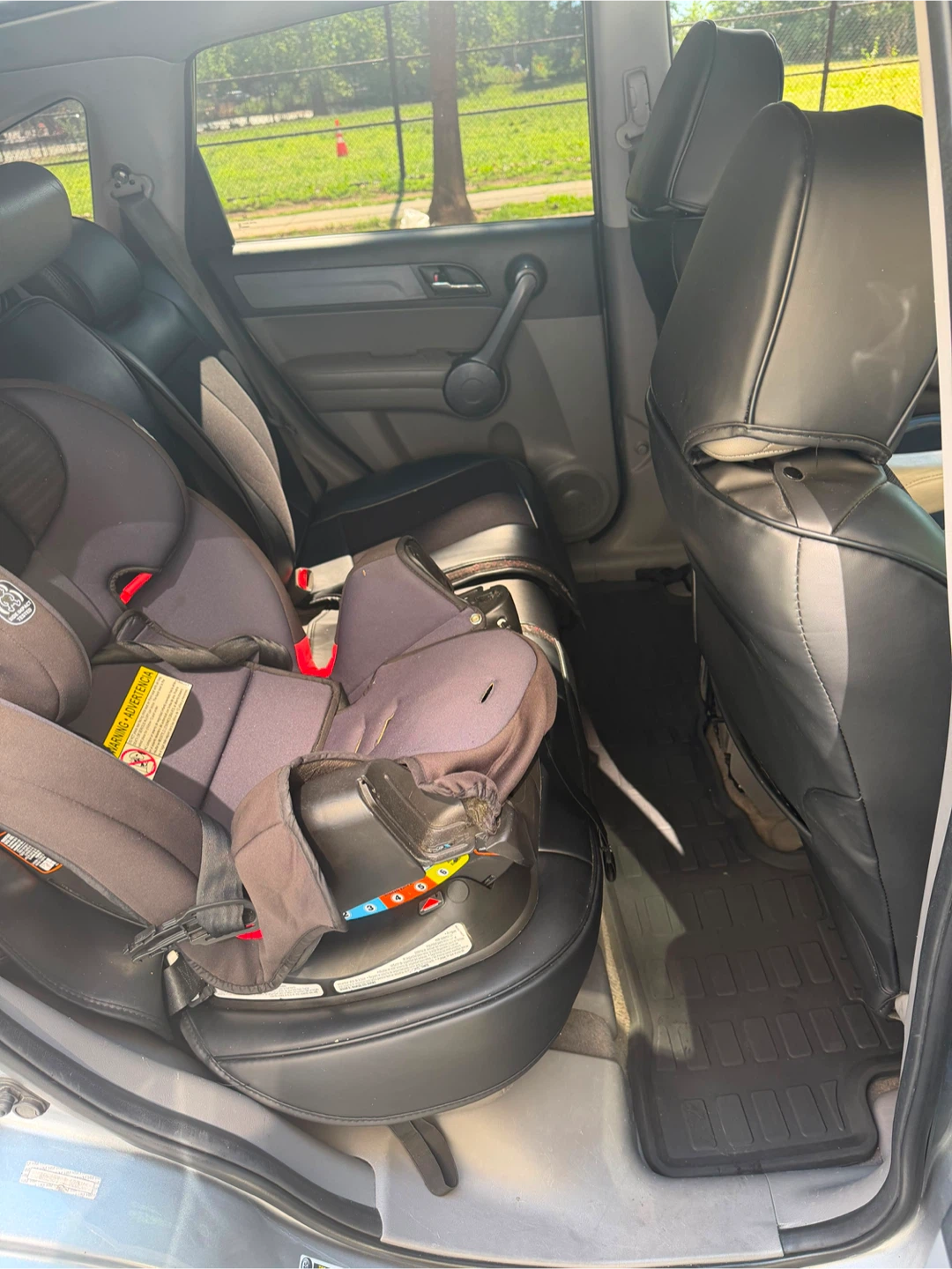 Silver Honda CR-V - photo 3