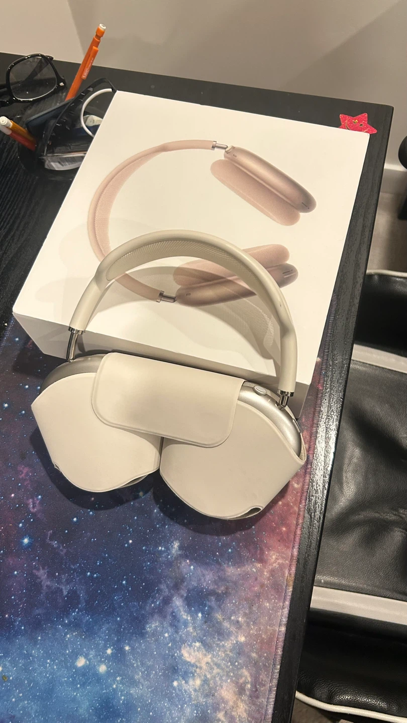 Apple AirPods Max Wireless Over-Ear Headphones (Pink)