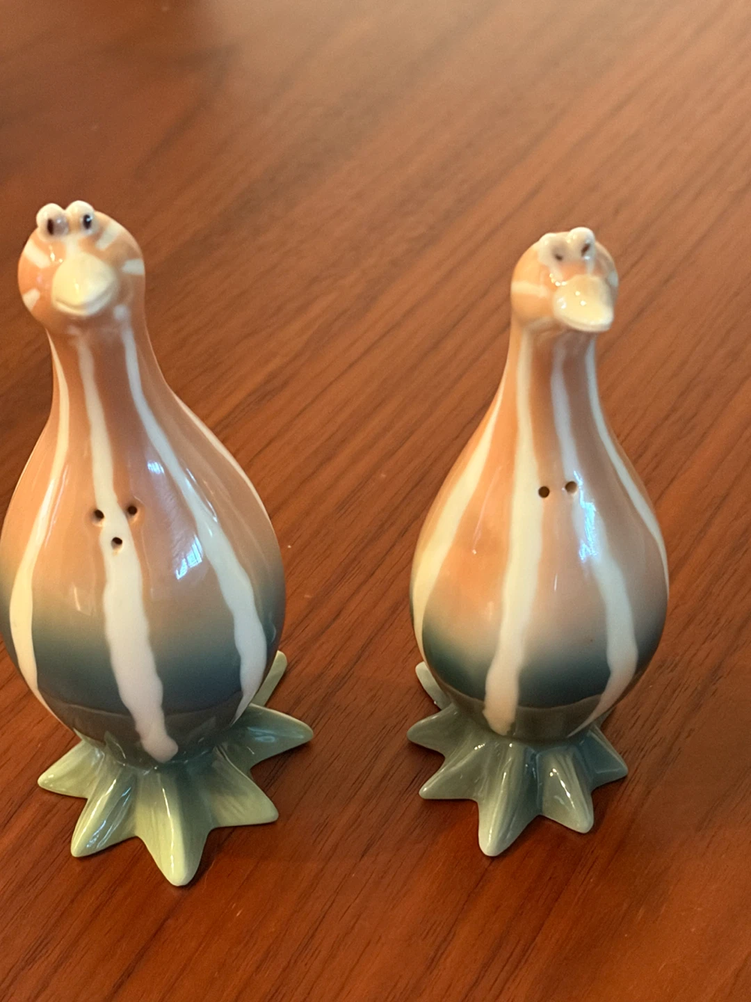 Vintage Enesco salt and pepper shakers