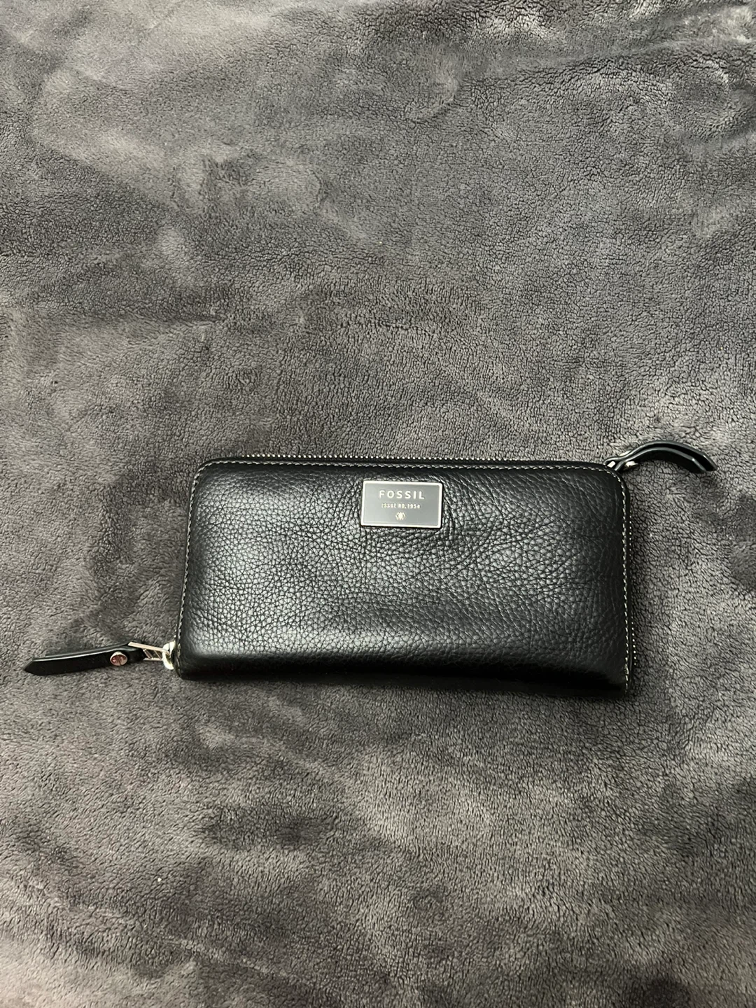 Fossil Black Leather Zip Around Wallet