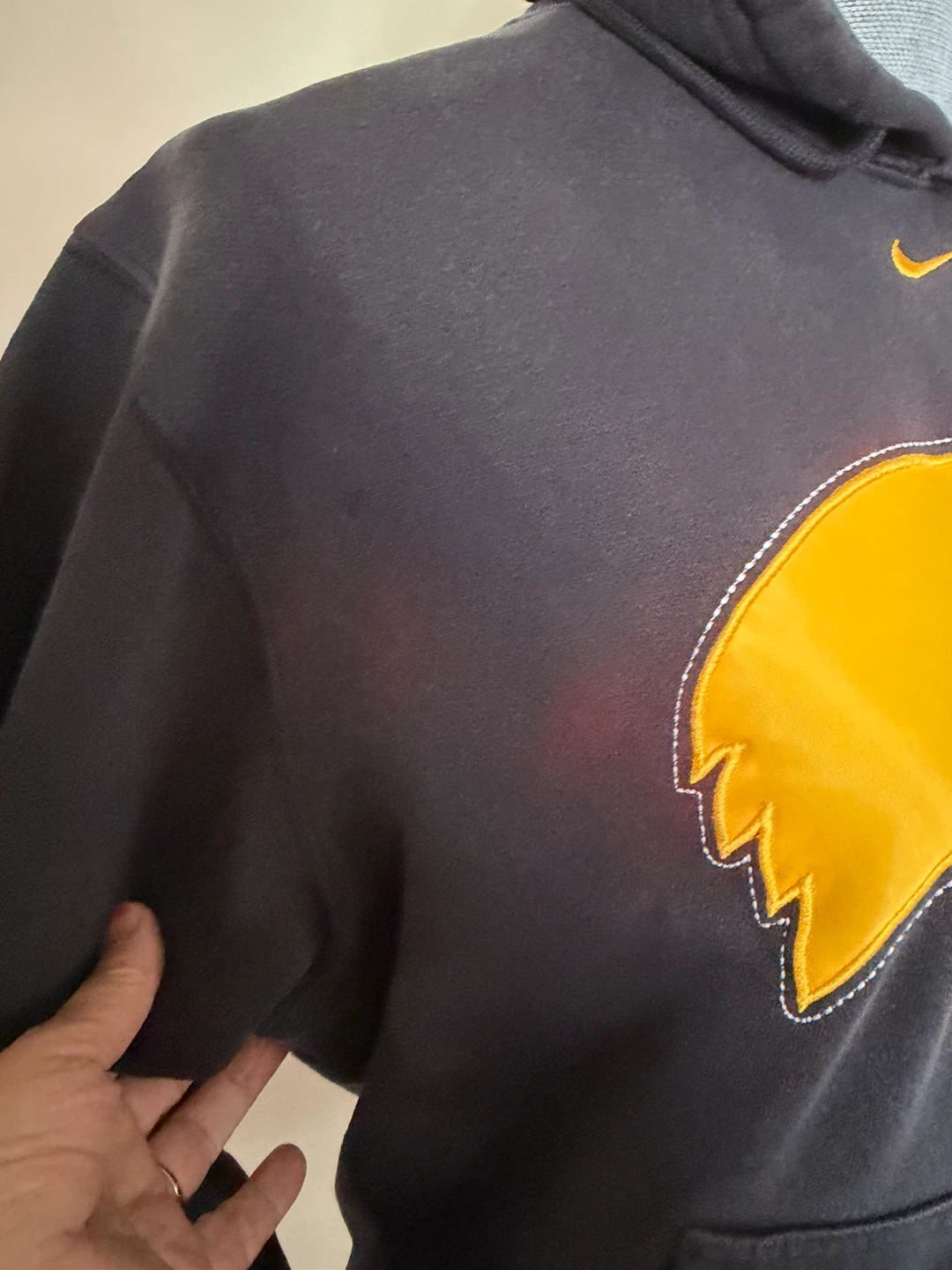 Nike Iowa Hawkeyes Hoodie - photo 3