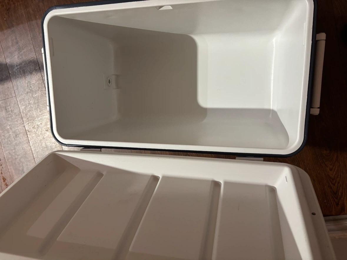 Coleman 45.4L Cooler - photo 3