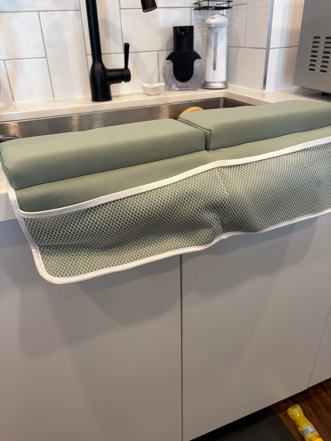 Baby bath accessories