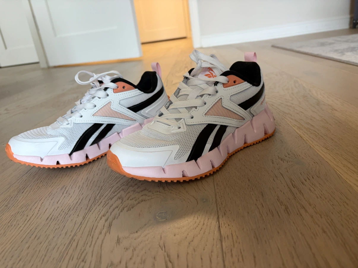 Reebok Zig Kinetica II Women's Shoes White/Peach Size 6.5