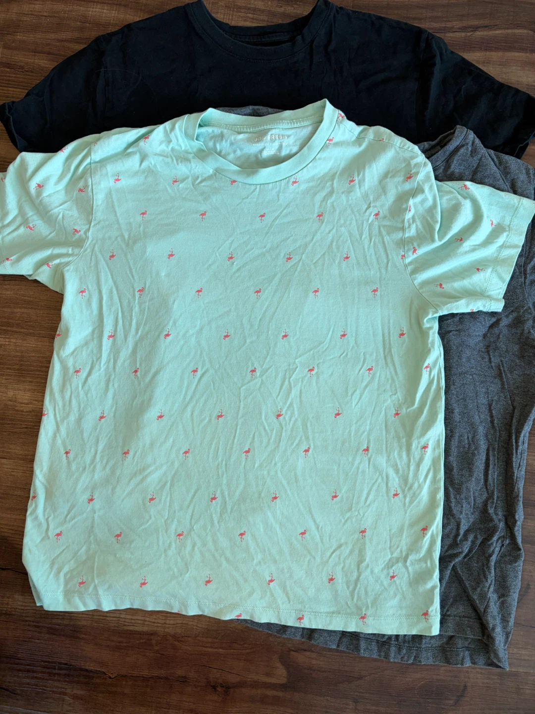 3 men’s medium tshirts