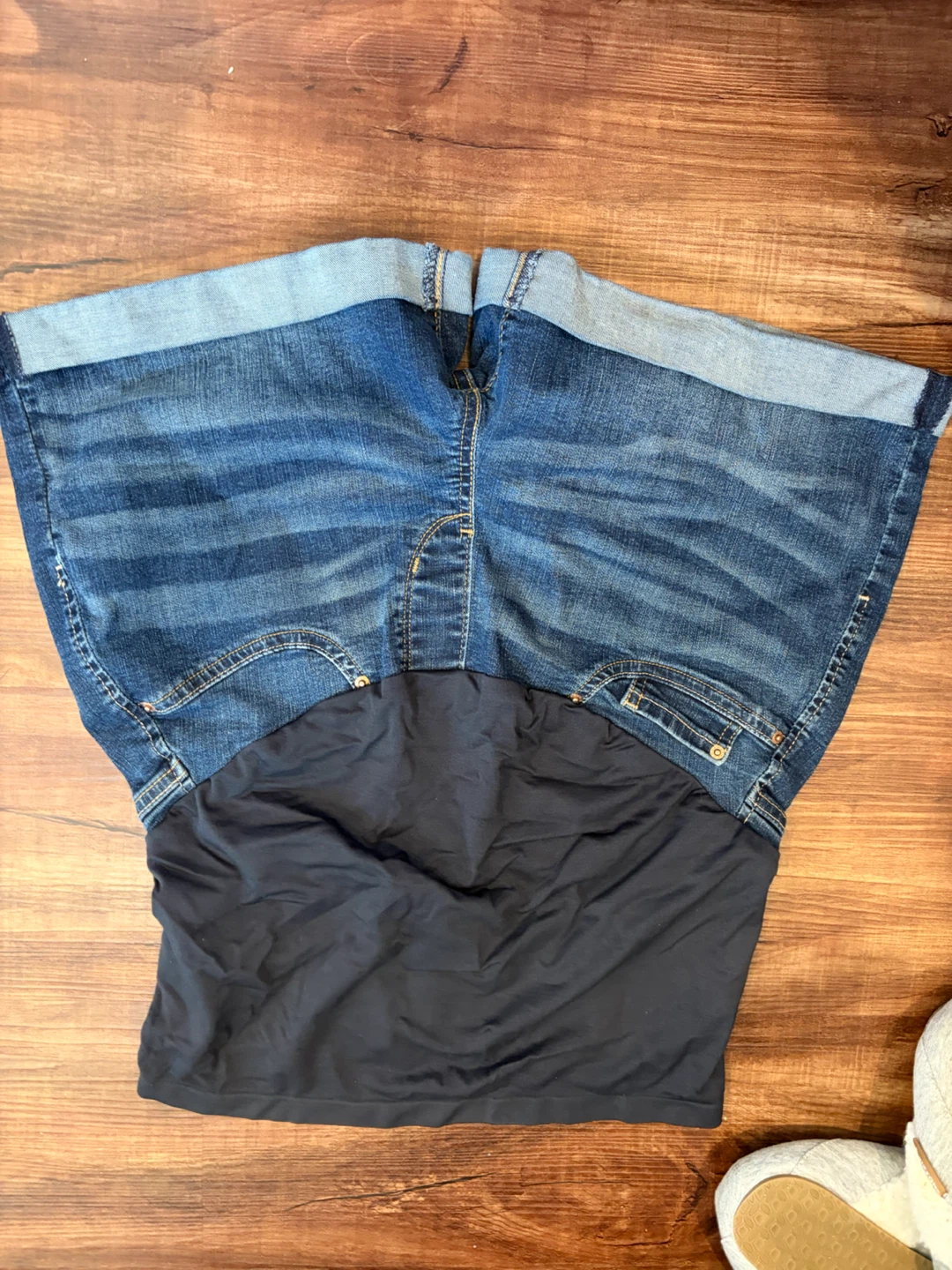 Maternity shorts