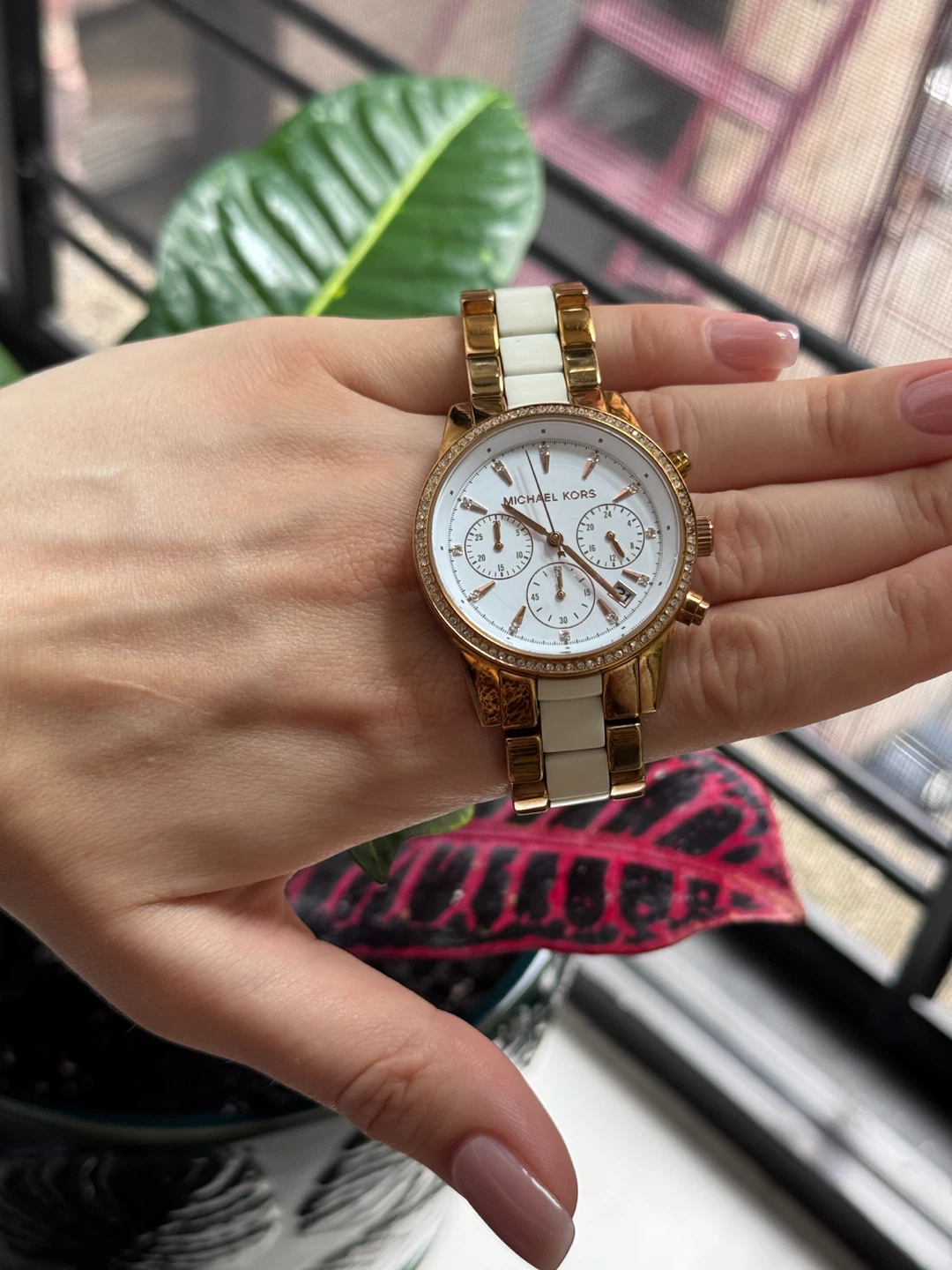 Michael Kors Rose Gold & White Watch - photo 5