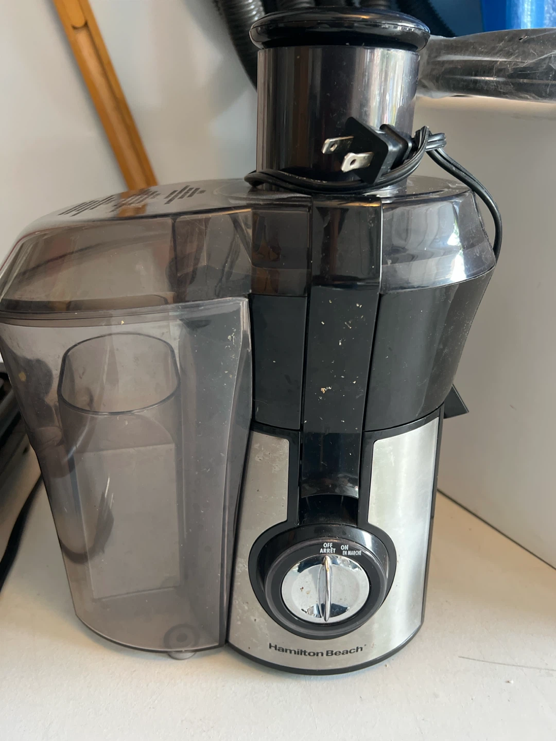 Hamilton Beach centrifugal juicer black and silver