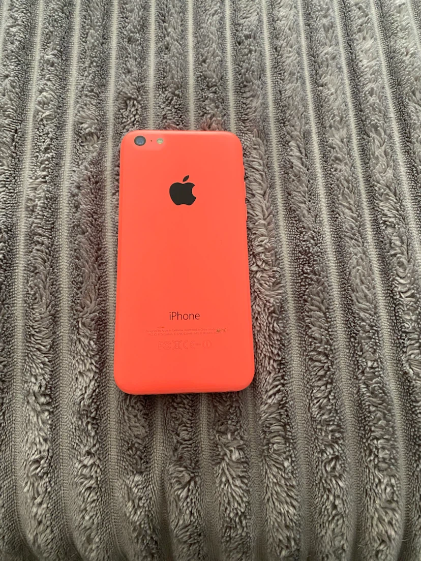 Apple iPhone 5C - Coral PARTS ONLY DOSENT WORK