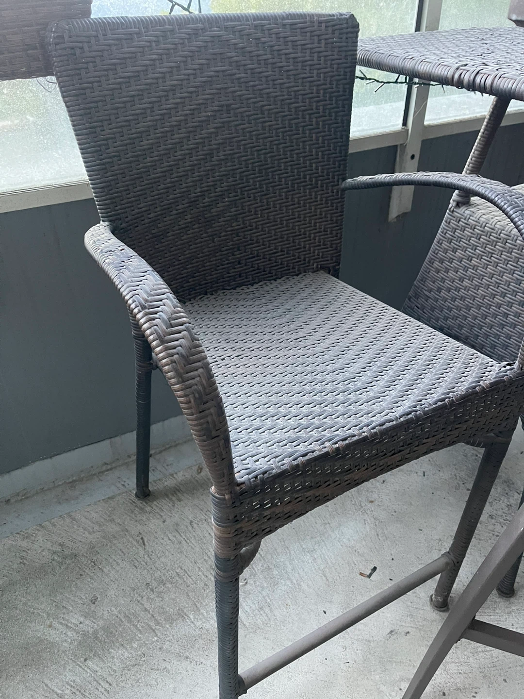 FREE!!  High Top Table and 2 chairs - photo 2