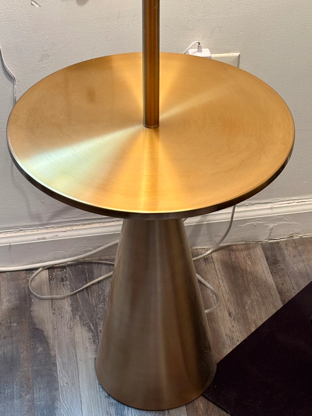 Gold Floor Lamp with built-in Side Table - photo 3