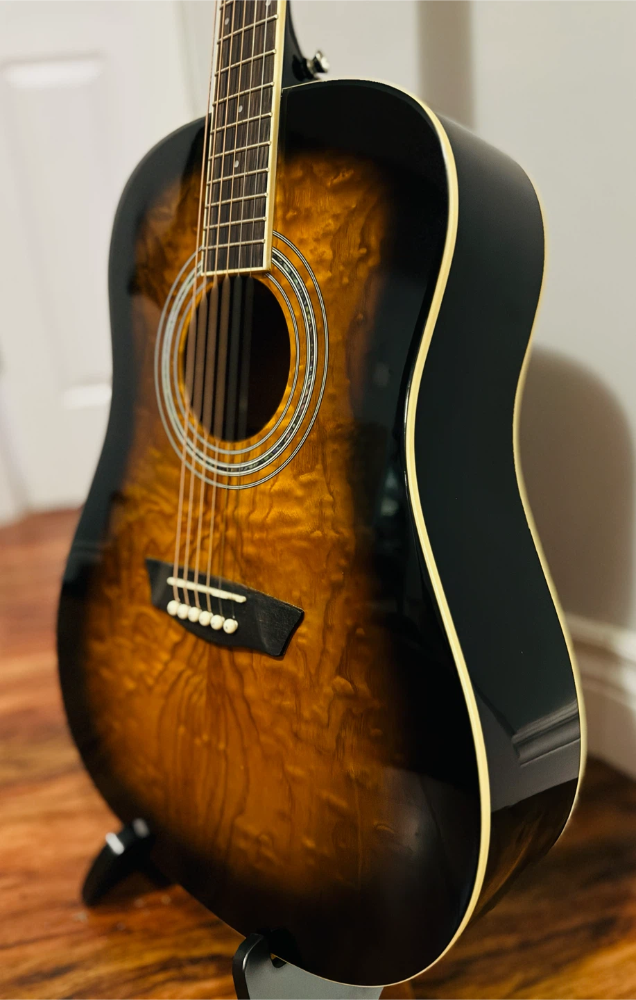 Washburn Acoustic Guitar with Sunburst Finish - photo 4
