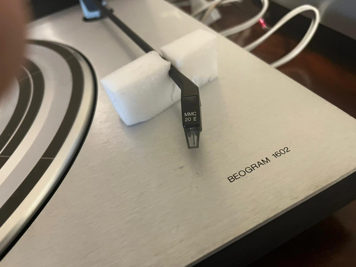 Bang & Olufsen Beogram 1602 Turntable - photo 2