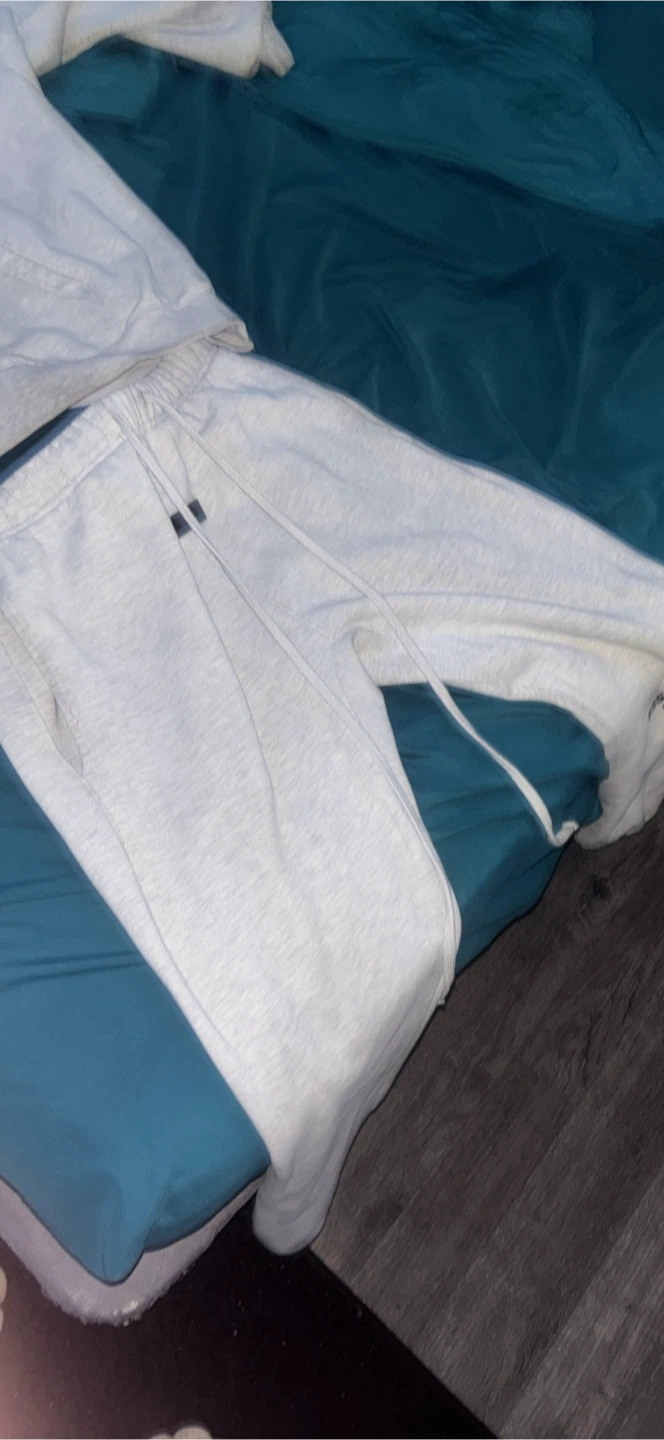 Essentials Hoodie and Sweatpants Set - photo 2