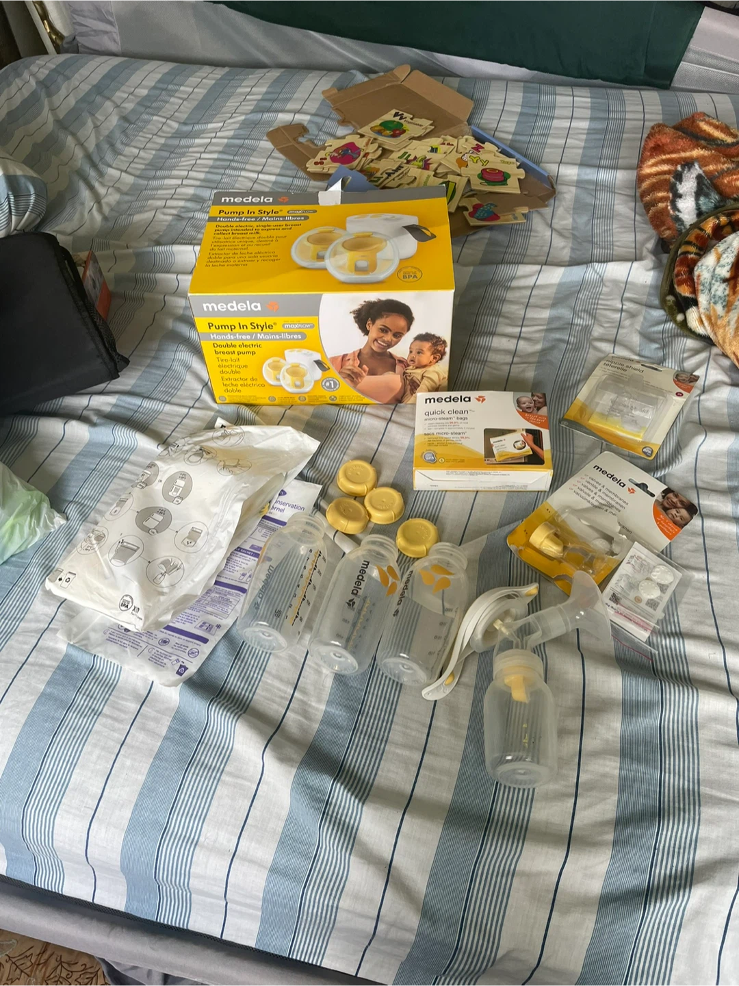 Medela breast pumps and milk storage bundle