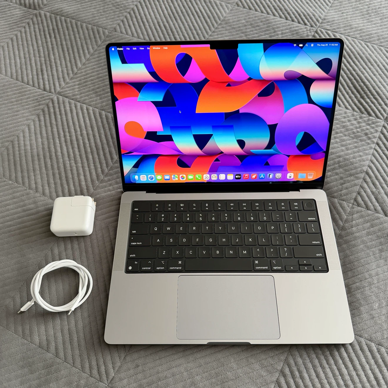 M1 Pro / 1TB SSD / Macbook Pro 14" / 16GB RAM