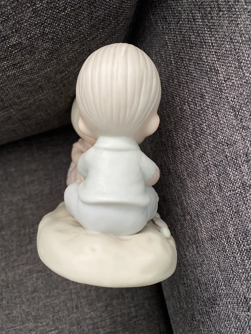 Precious Moments "God Bless Our Home" Figurine - photo 3