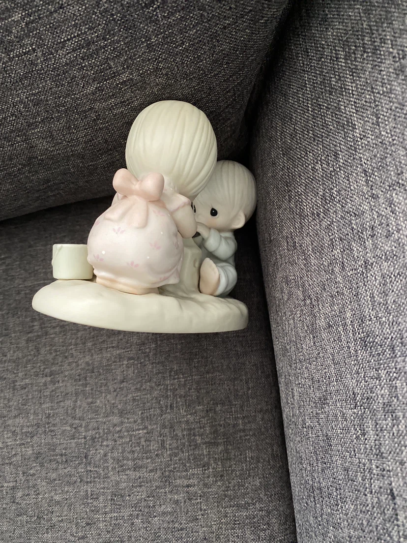 Precious Moments "God Bless Our Home" Figurine - photo 4