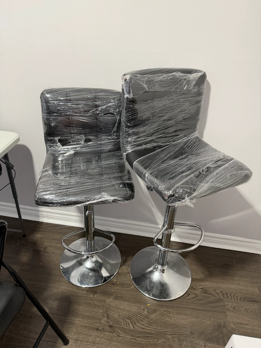 Set of 2 Black Bar Stools