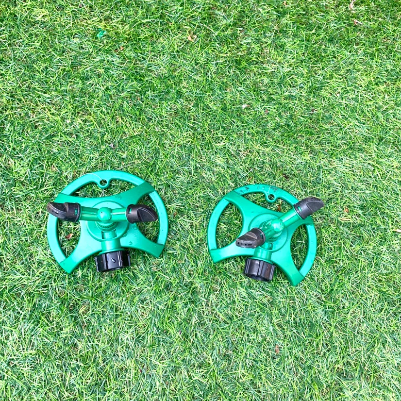 2 Rotary Lawn Sprinklers Garden Watering Yard Sprinkler Set - photo 4