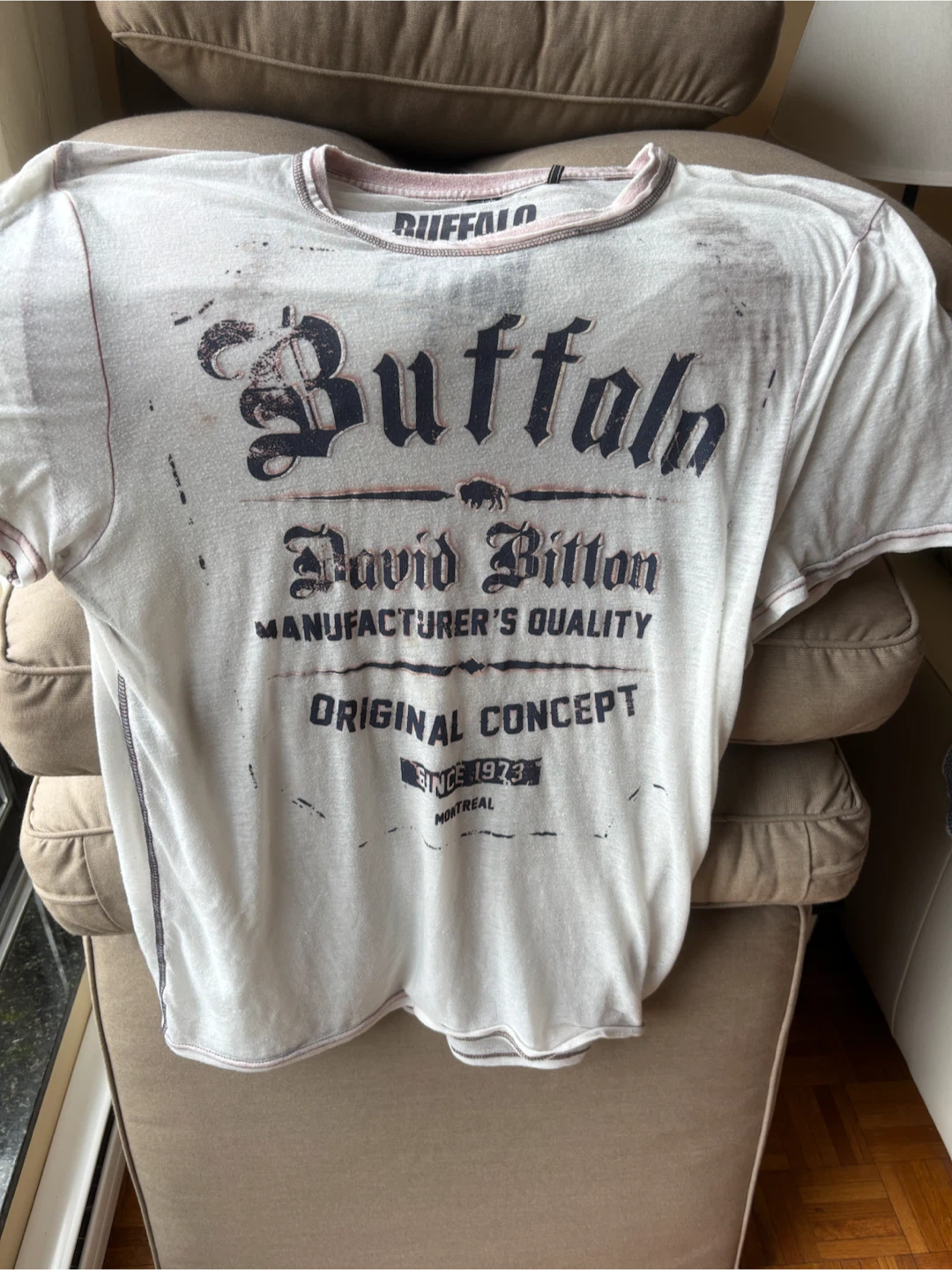 Distressed Buffalo David Bitton White Graphic T-Shirt