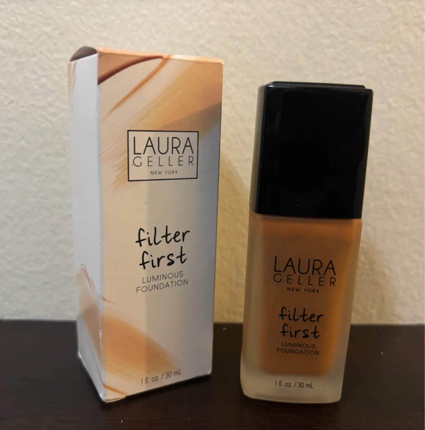 NEW-Laura Geller Filter First Luminous Foundation - Pecan