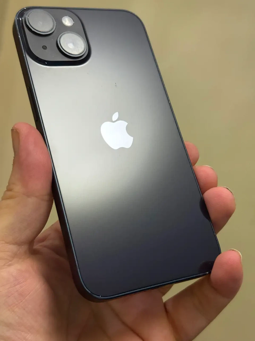 iPhone 14 bundle (128GB, pristine) - photo 3