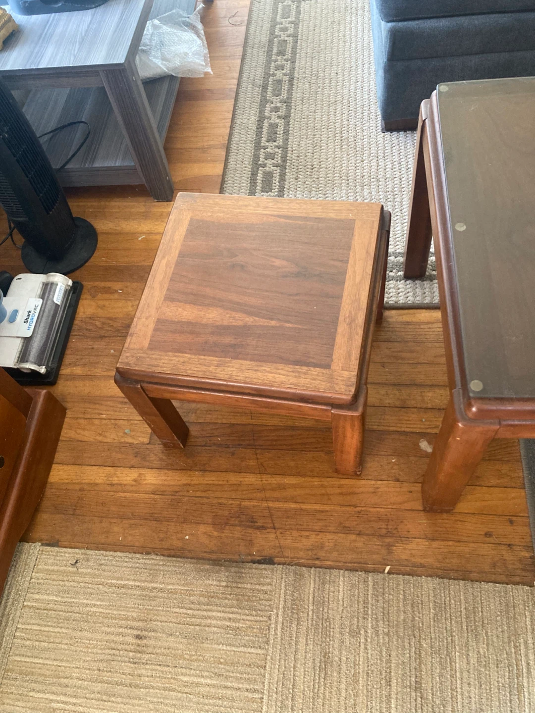 3 Wooden End Tables - photo 4