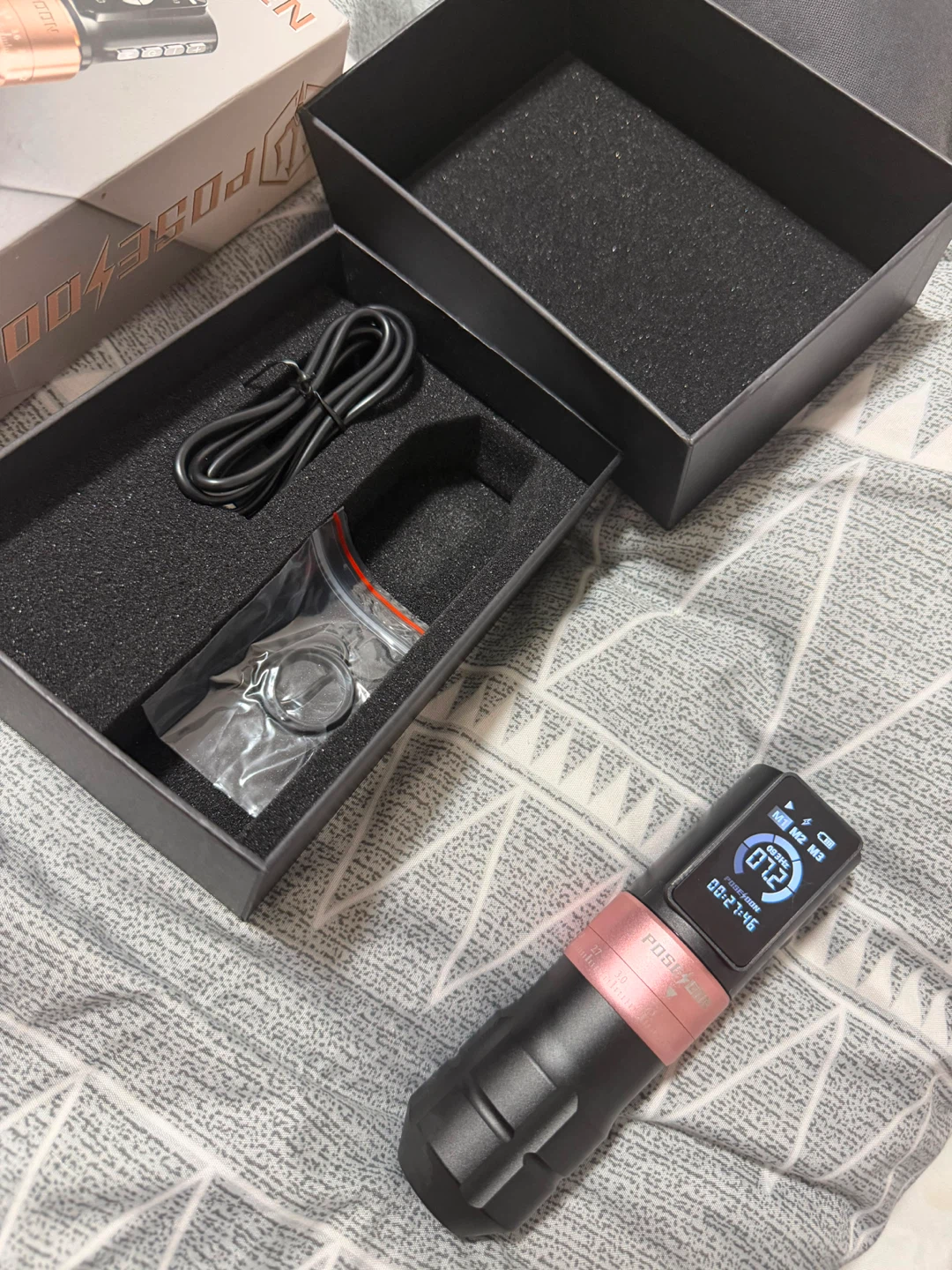 POSEIDON Wireless Tattoo Pen Machine Kit - photo 2