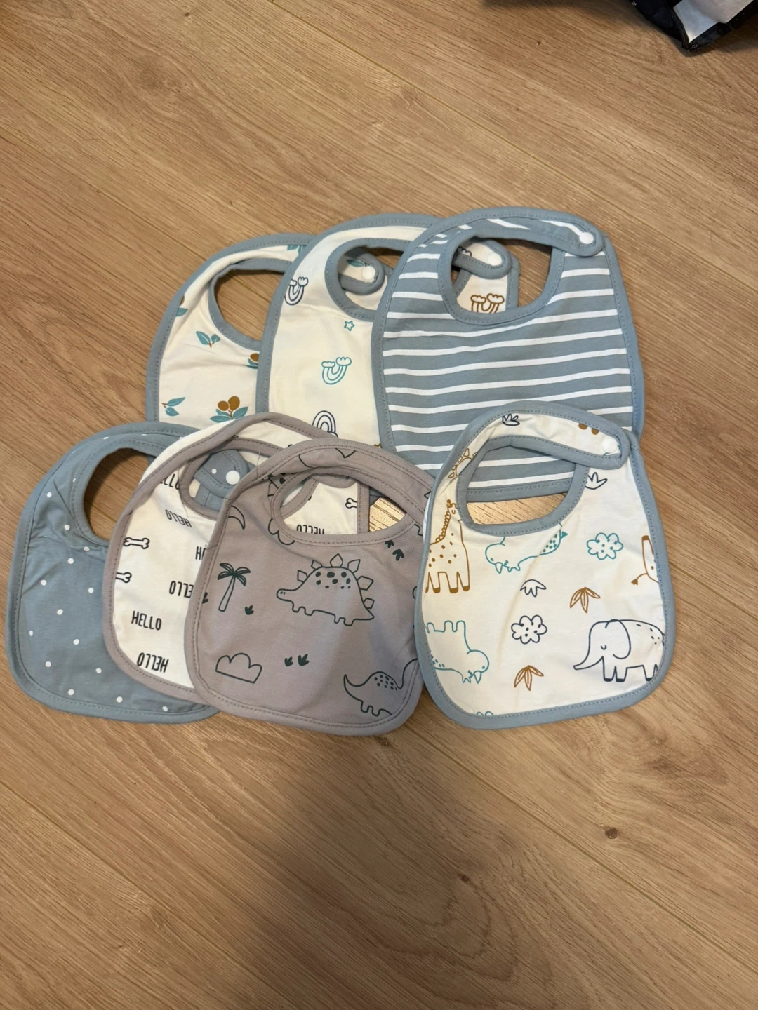 (New) Set of 7 Baby Bibs