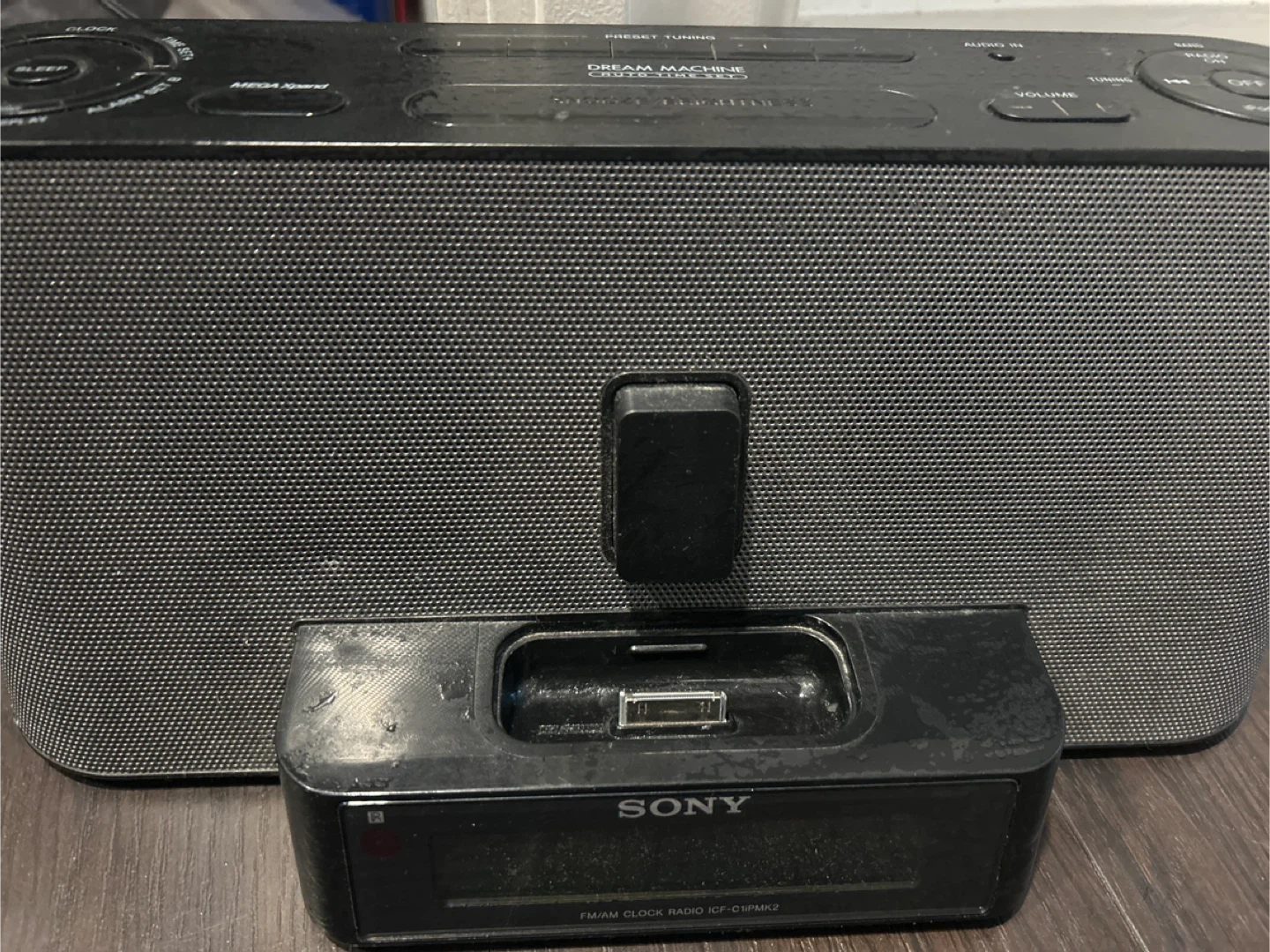 Sony Speaker Dock Clock Radio for iPod iPhone ICF-C1iPMK2 - photo 3