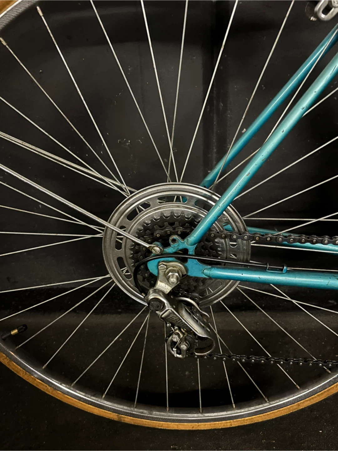 Vintage Shielos 5-Speed City Bike - Basket Included - photo 5