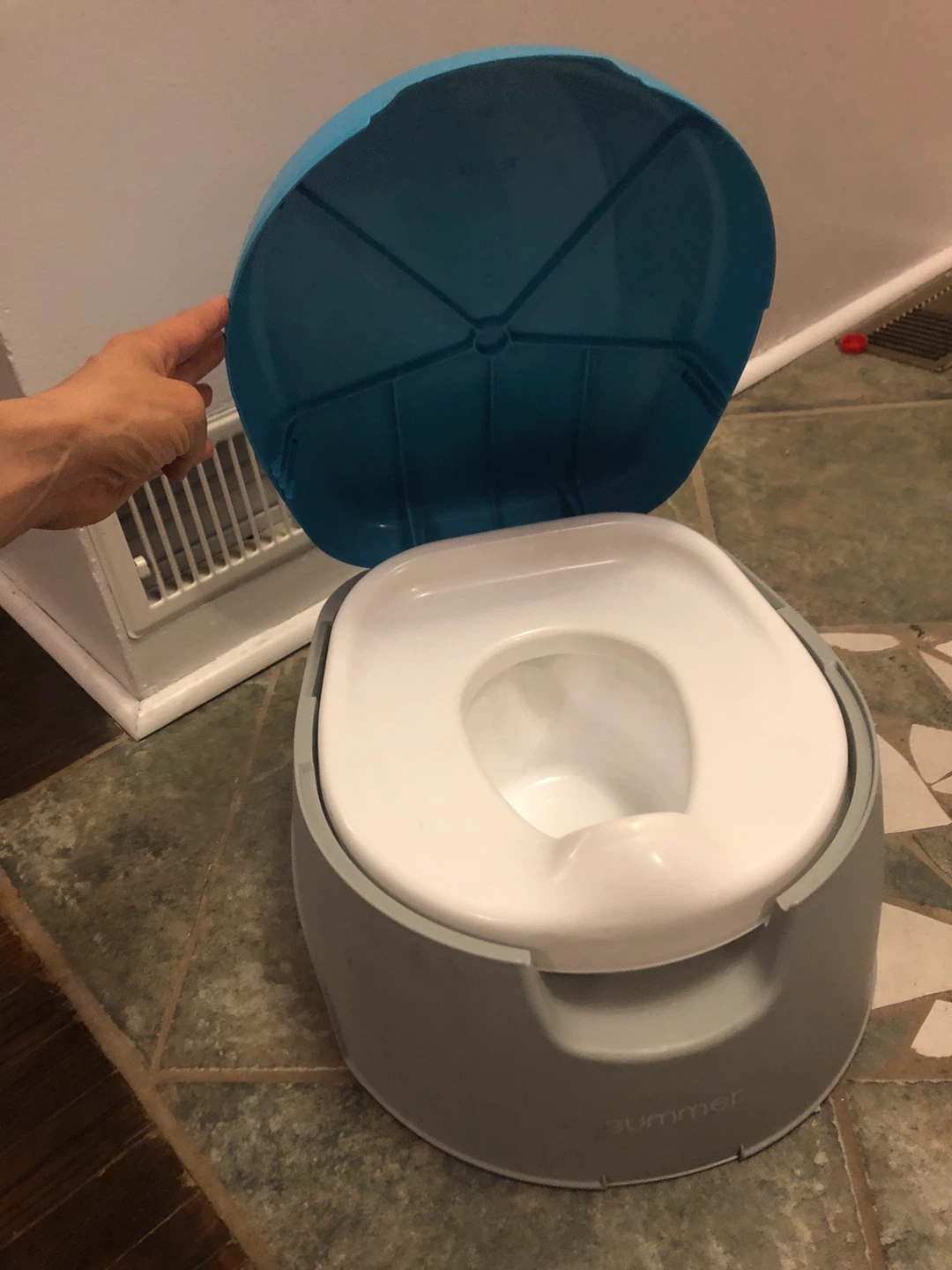 Kids potty