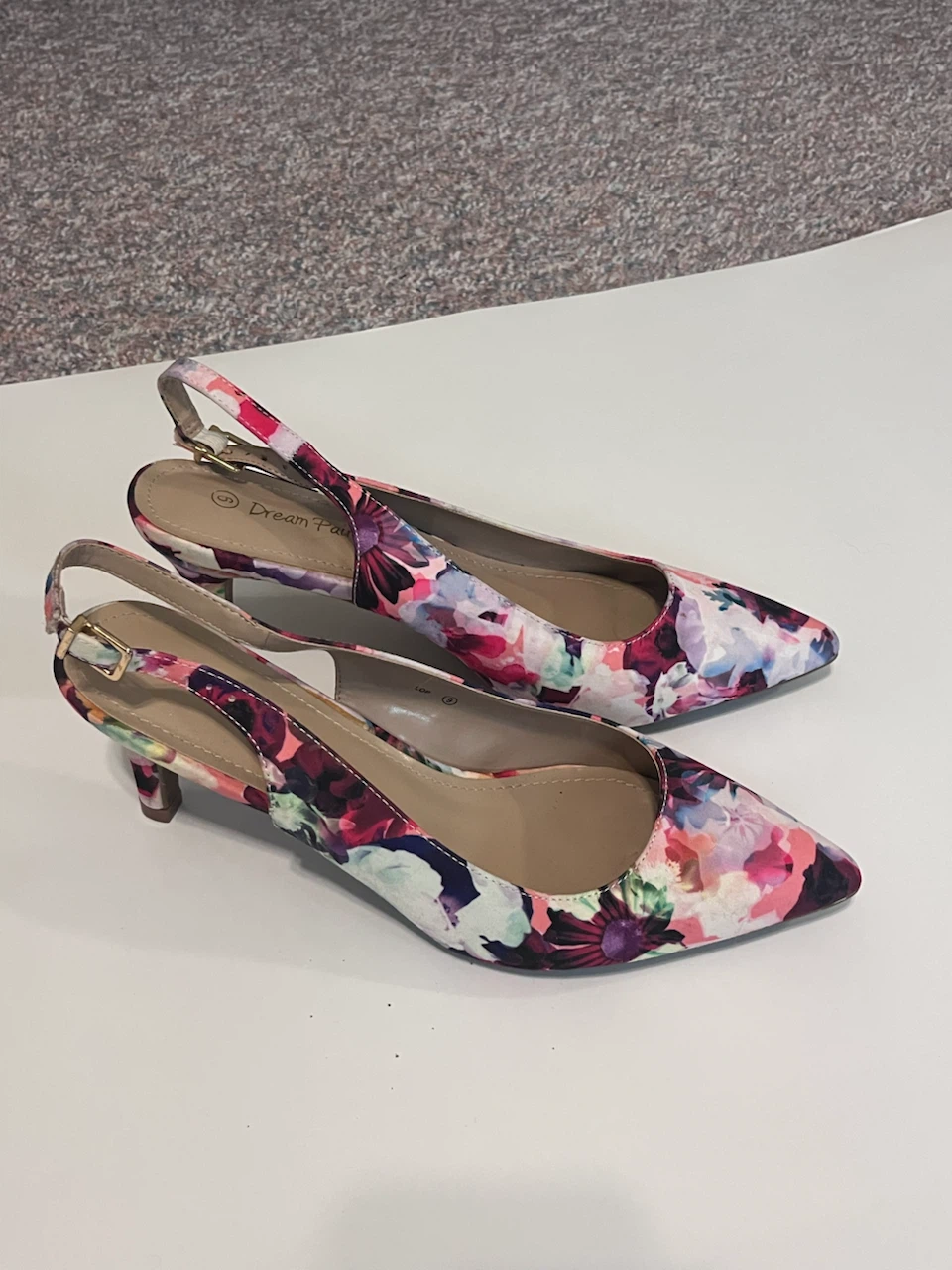 Gently used women’s shoes and boots - photo 4