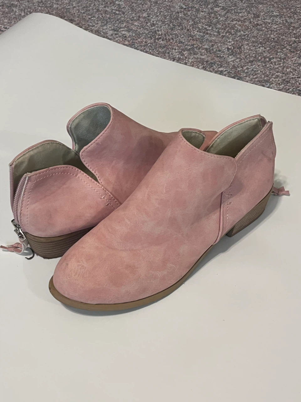 Gently used women’s shoes and boots - photo 5