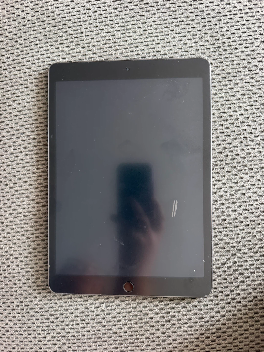Apple iPad (8th Gen) 128GB - Silver - photo 2