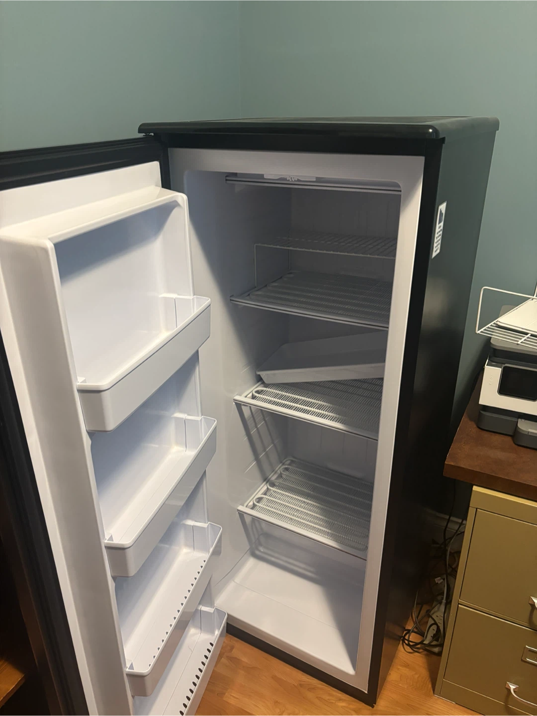 Danby Upright Freezer - photo 2