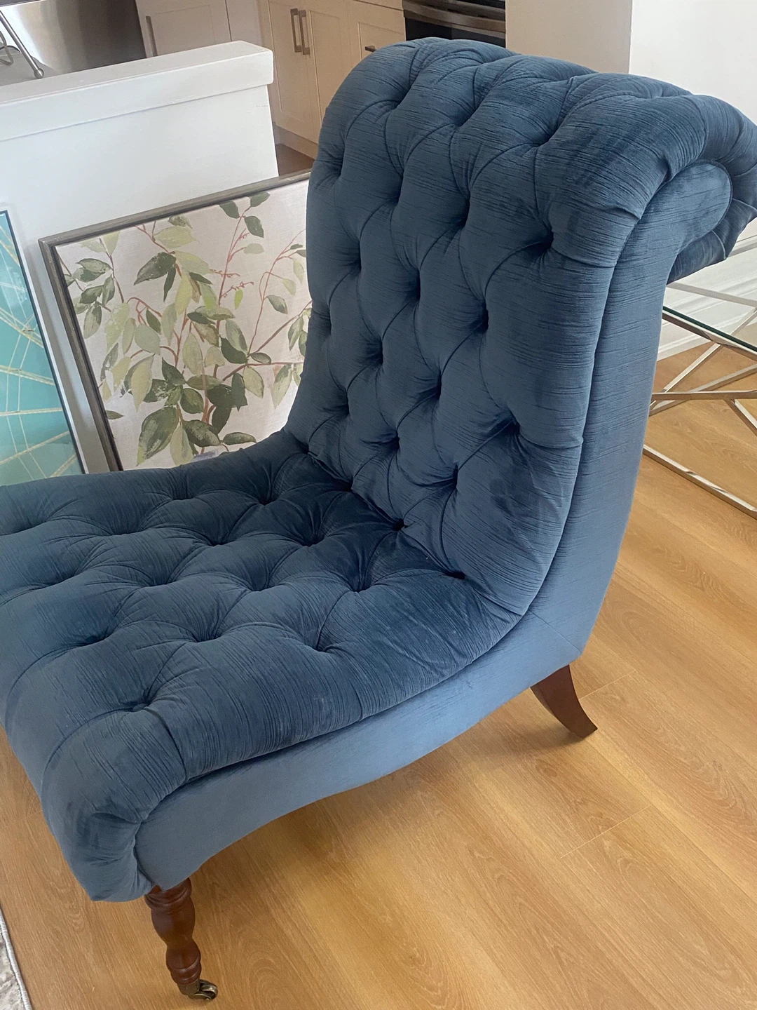Blue Tufted Accent Chair - photo 4