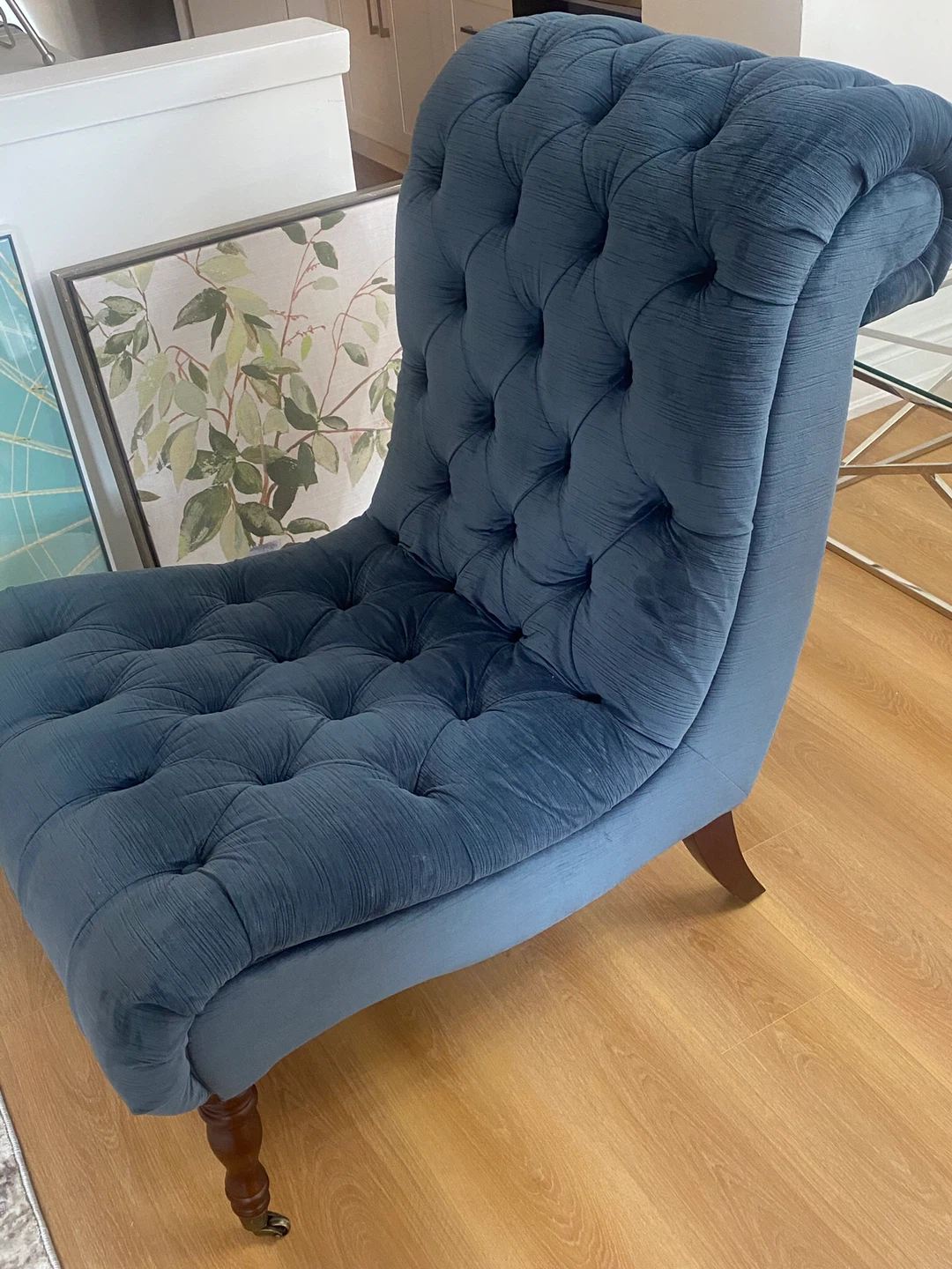 Blue Tufted Accent Chair - photo 5