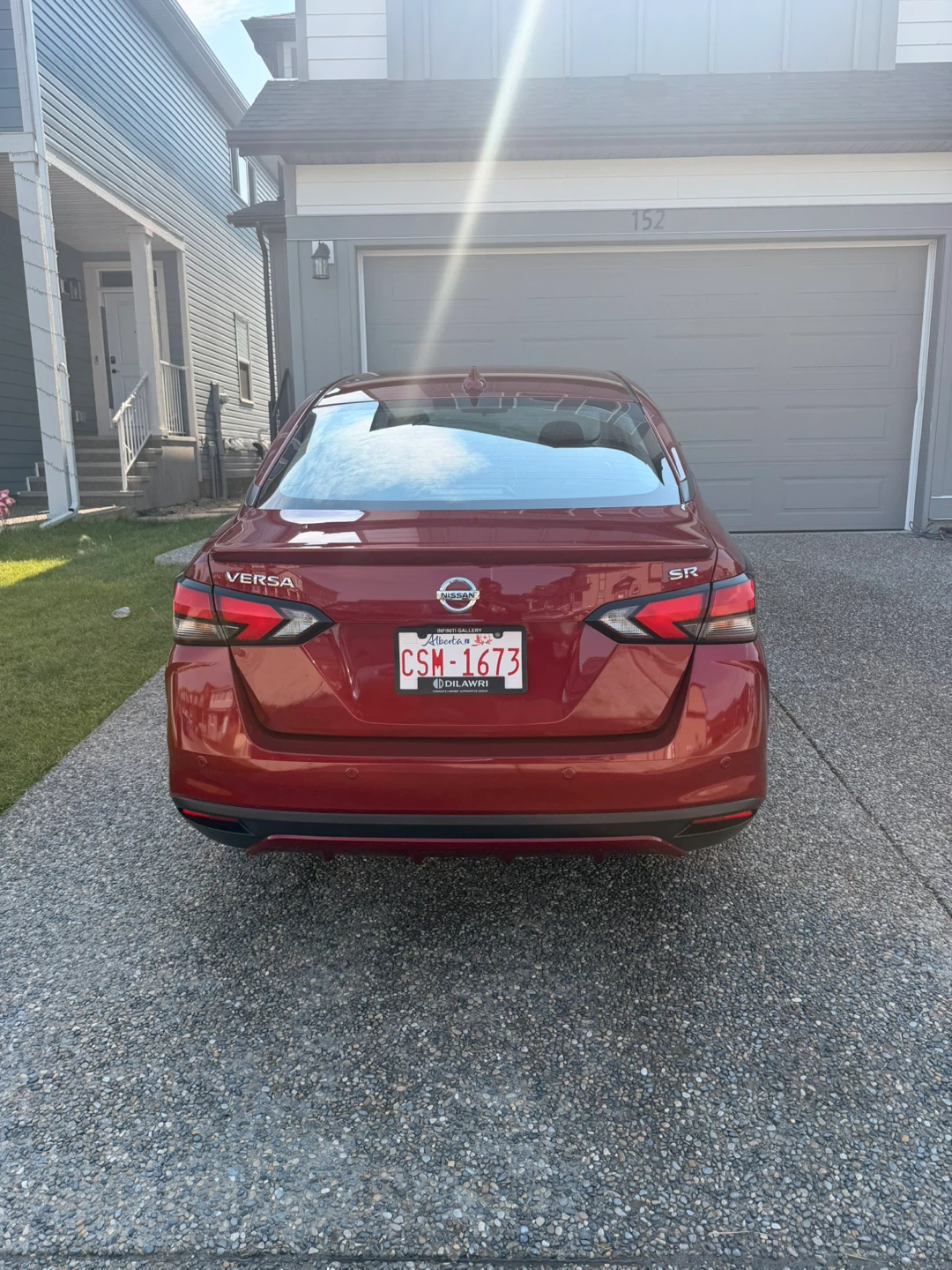 2021 Nissan Versa SR Sedan - photo 4