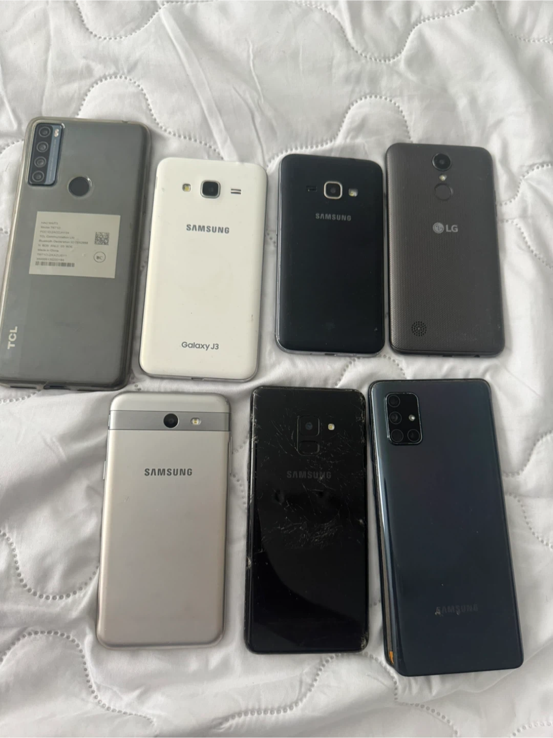 Lot of 7 Used Samsung & LG Smartphones