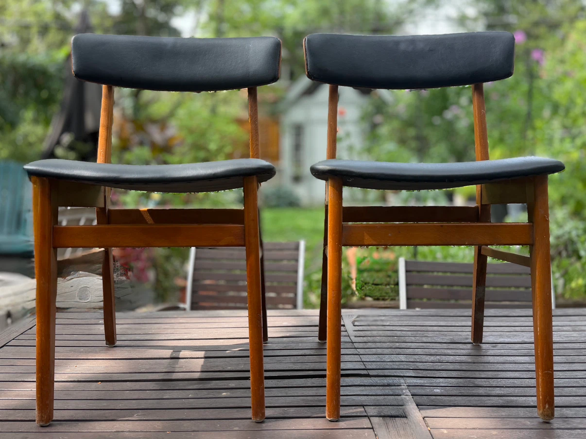Pair of Vintage (Danish’ish) Dining Chairs - photo 3